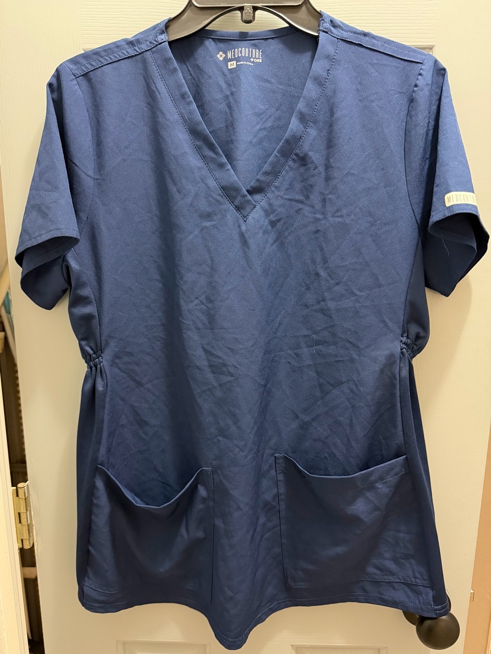 Med Couture Plus + One 8459 V-Neck 2-Pocket Polyester M Navy Short Sleeve Shirt